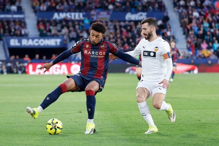 Come vedere Levante-Alavés