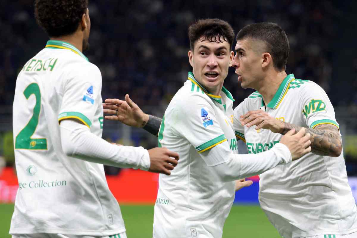 Soulé esulta insieme ai compagni