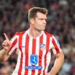 Sorloth esulta dopo il gol