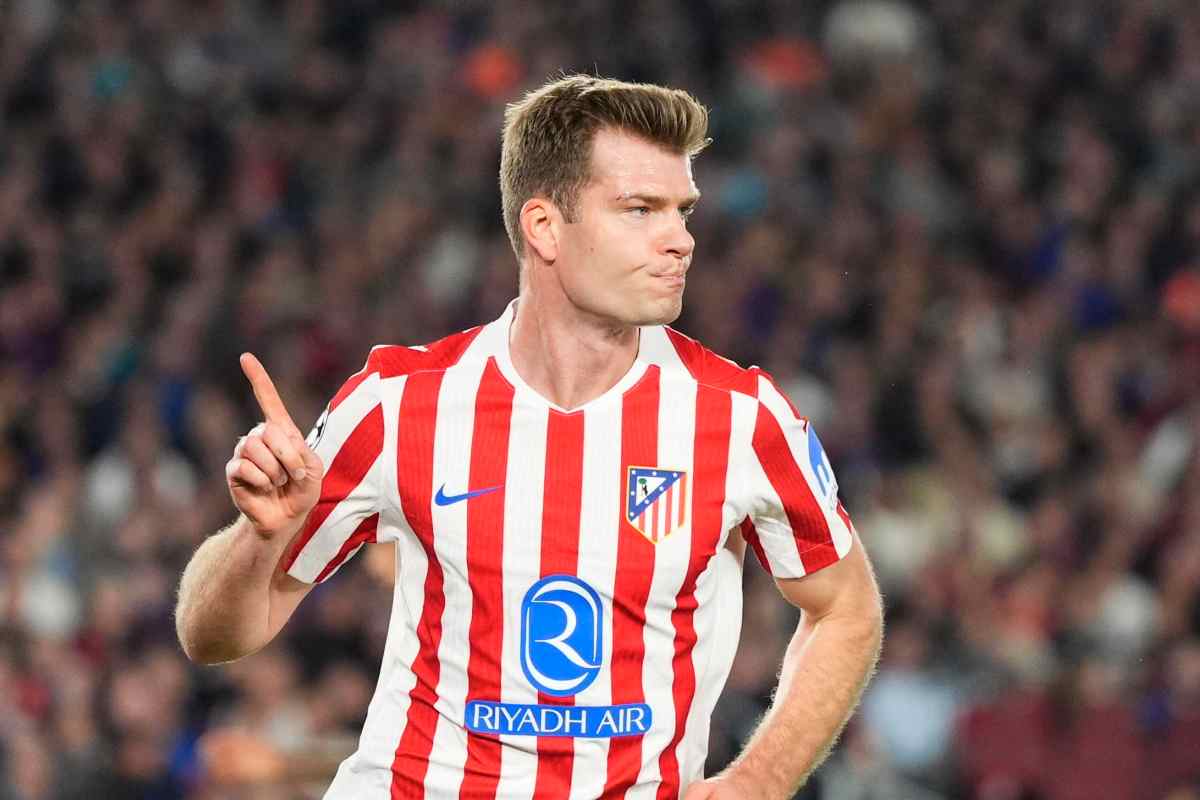 Sorloth esulta dopo il gol