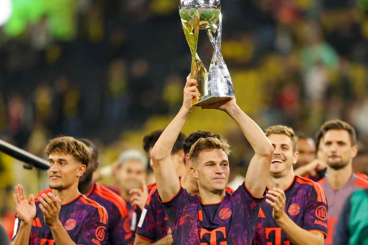 Kimmich con la Supercoppa