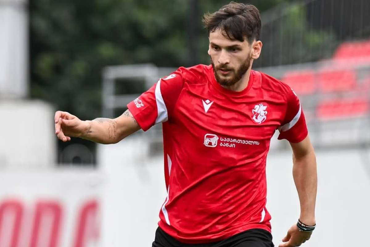 Kvaratskhelia in allenamento
